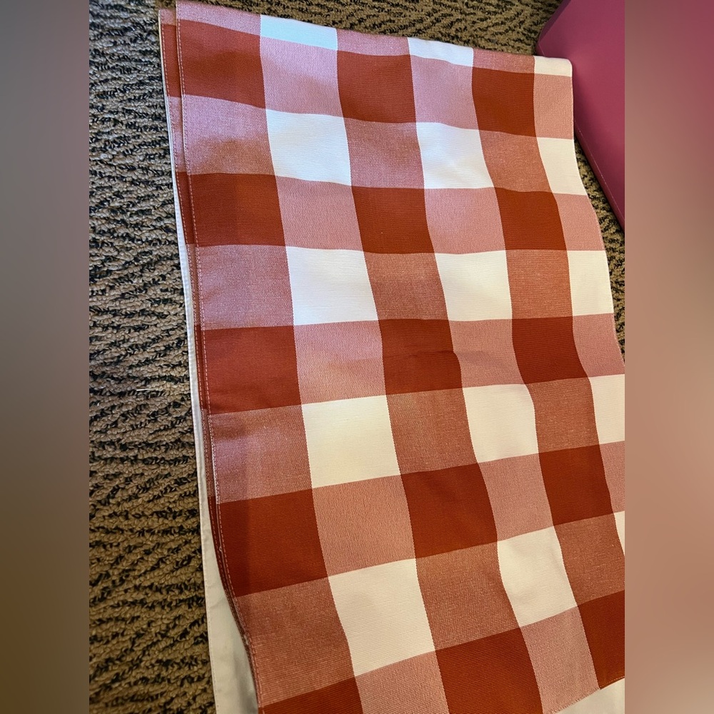 Table runner